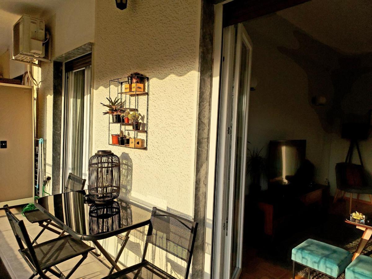 Fully Equiped Design Apartment With Excellent View/ Easy Parking Афіни Екстер'єр фото